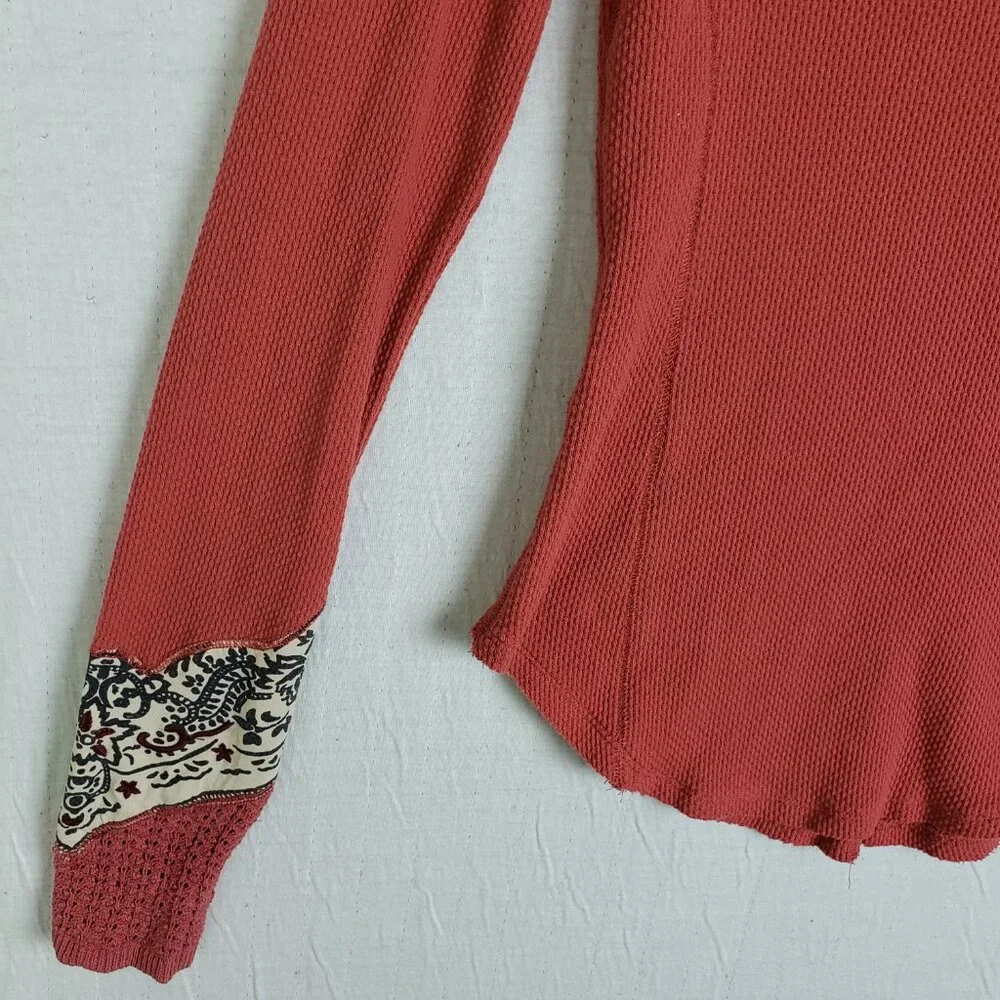 Free People Bandana Cuff Top Thermal Bohemian Crochet size M Resortwear Festival
